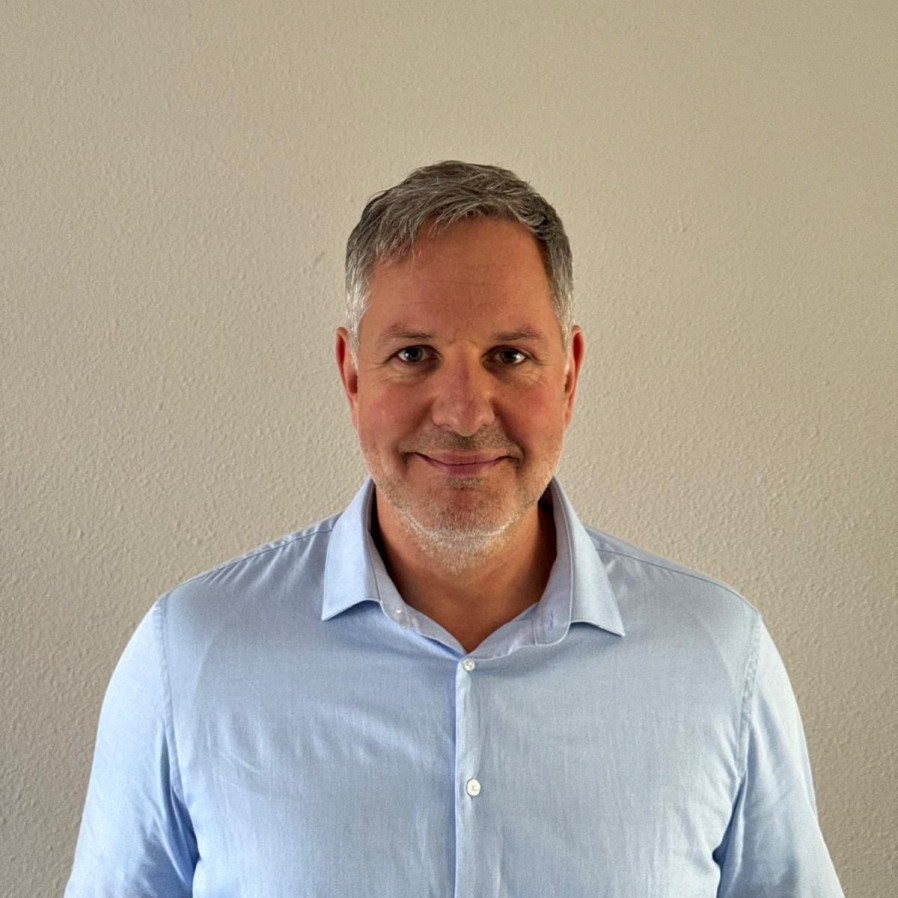 robvandenbrandt.jpeg robvandenbrandt.jpeg