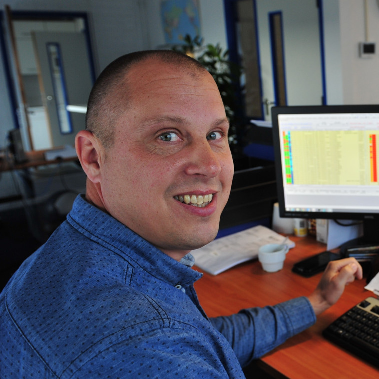 etiennecopier2.jpg etiennecopier2.jpg